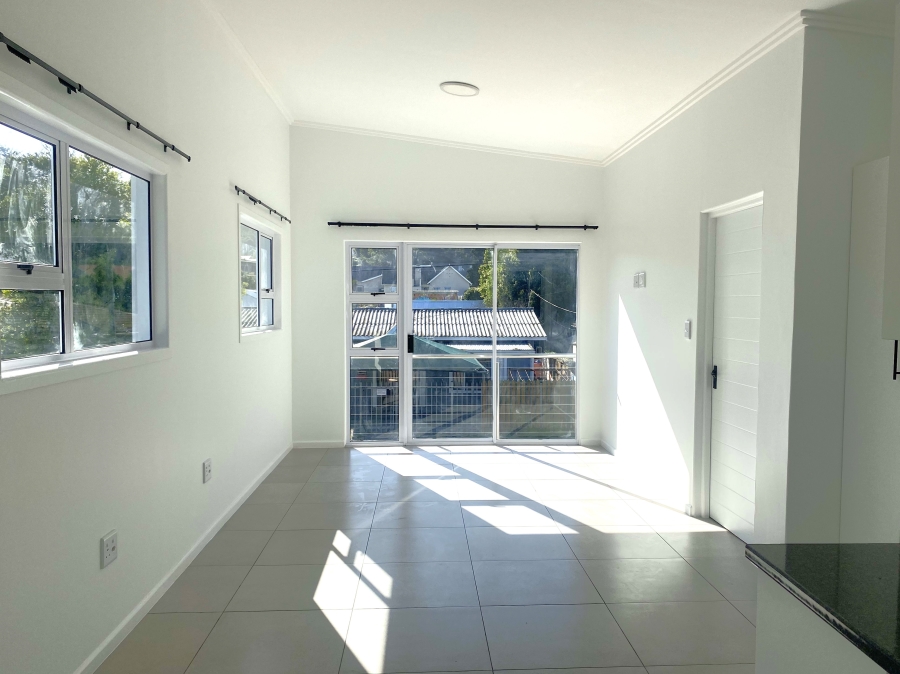 To Let 2 Bedroom Property for Rent in Knysna Central Western Cape